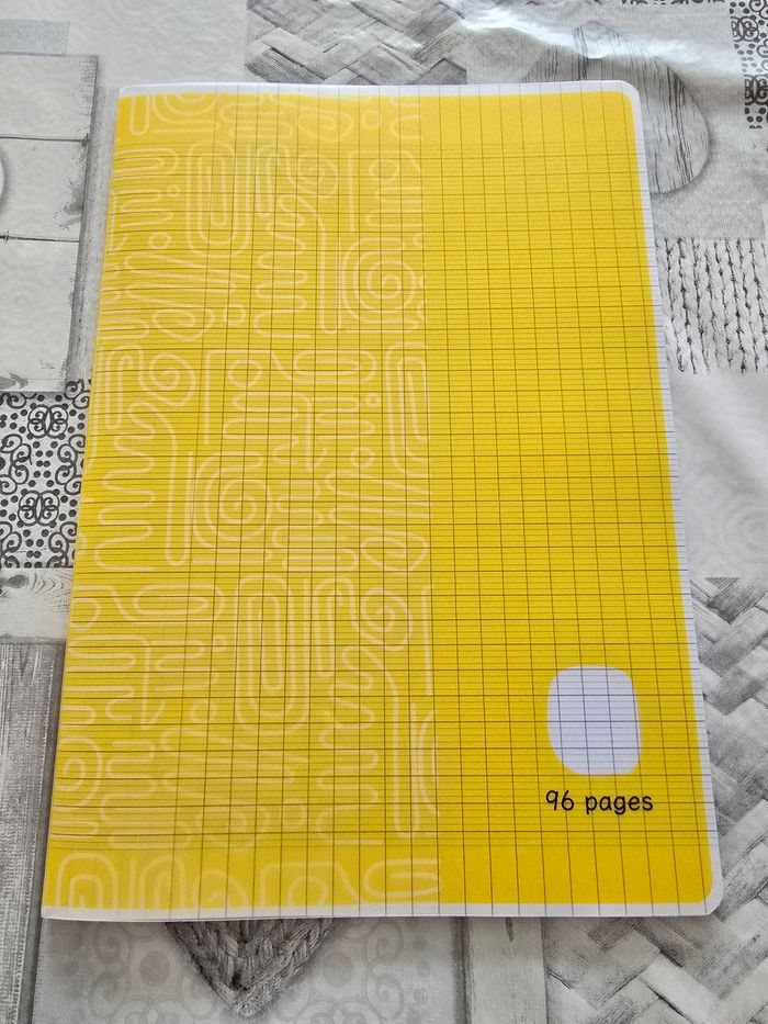 Cahier jaune 96 pages