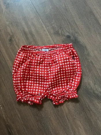 Short bébé fille taille 3 mois petit bateau rouge et blanc