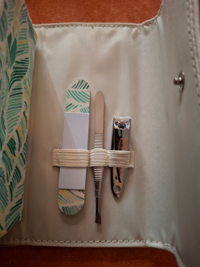 Trousse de voyage - photo numéro 3