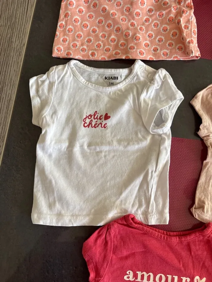 Lot tee-shirts 1mois - photo numéro 3