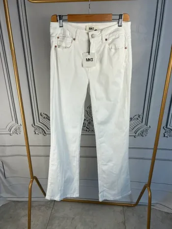 Jean blanc évasé W31 MKT studio neuf