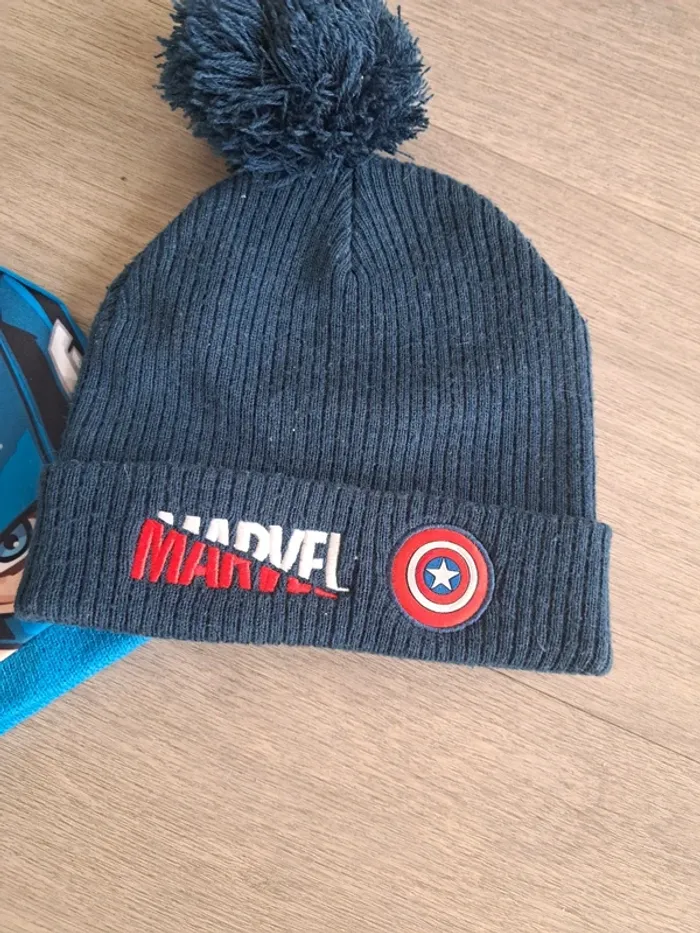 2 bonnets marvel - photo numéro 2