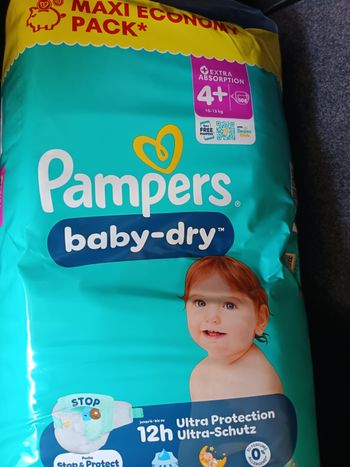 Couches pampers taille 4 +