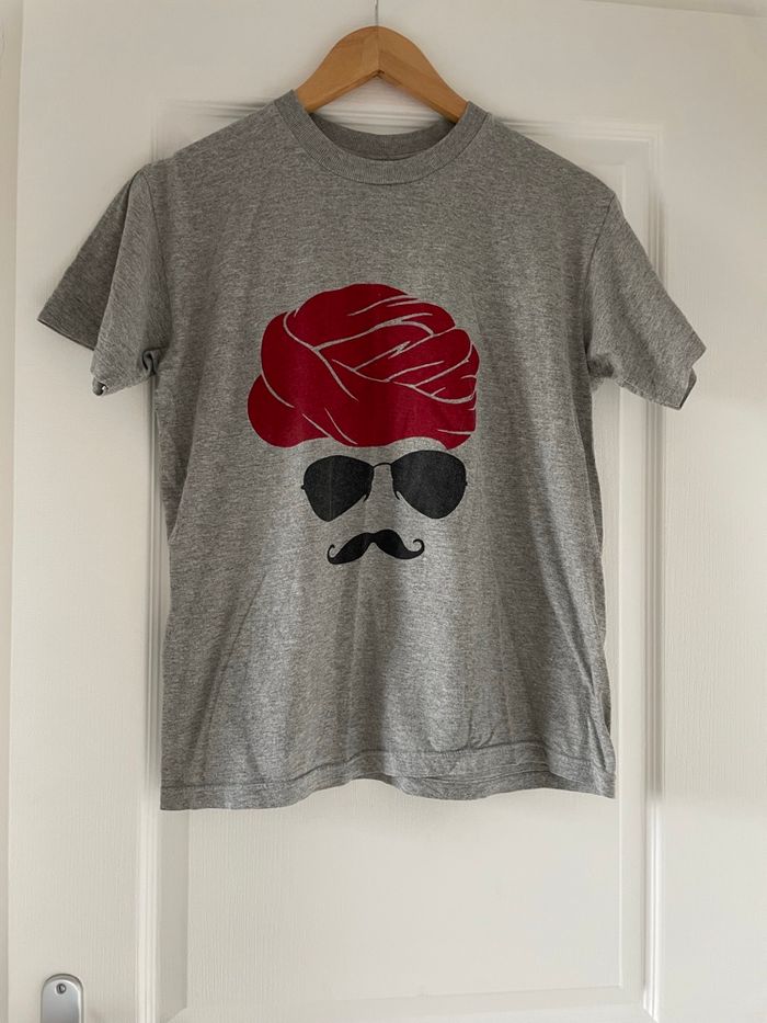 T-shirt gris imprimé