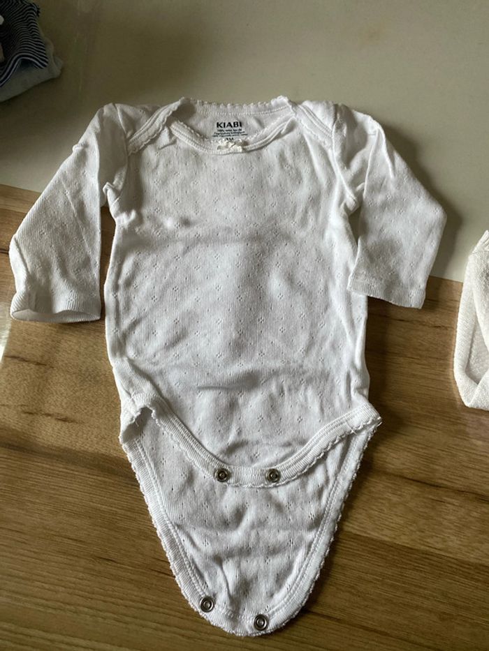 Lot de 7 body 3 mois kiabi petit bateau - photo numéro 2
