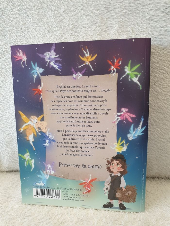 Livre Une histoire de magie neuf - photo numéro 2