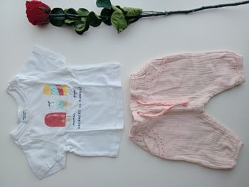 Ensemble 3 mois neuf