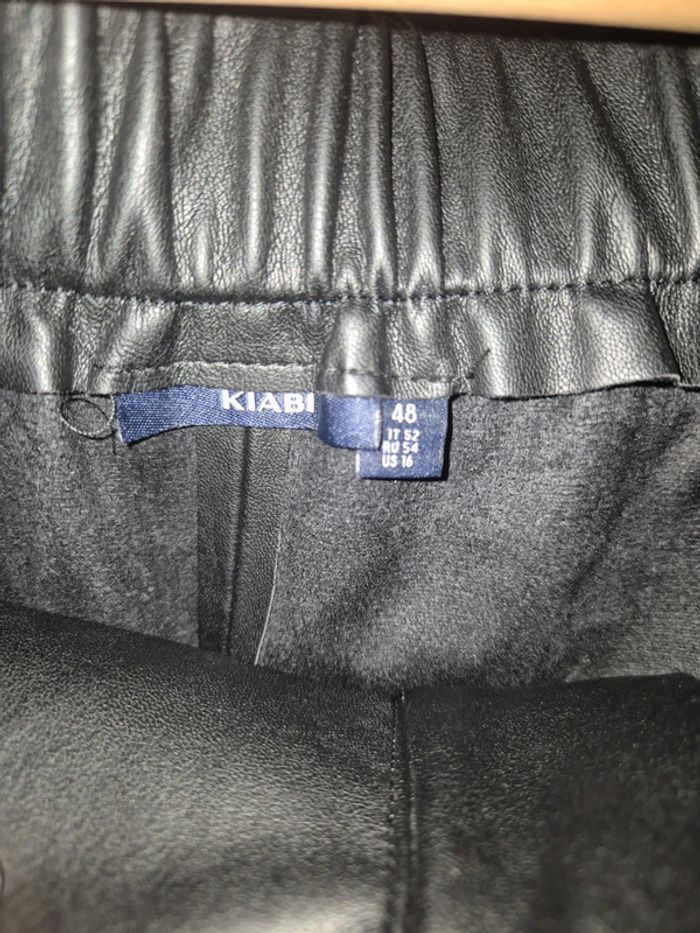 Très joli short simili taille haute Kiabi taille 48 - photo numéro 5