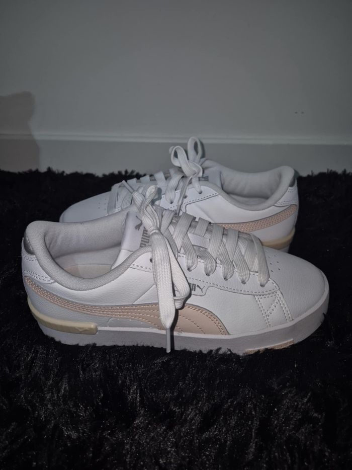 Chaussures neuves femme Puma T38 - photo numéro 4