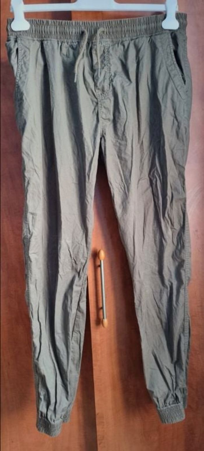 Pantalon cargo kaki taille 46