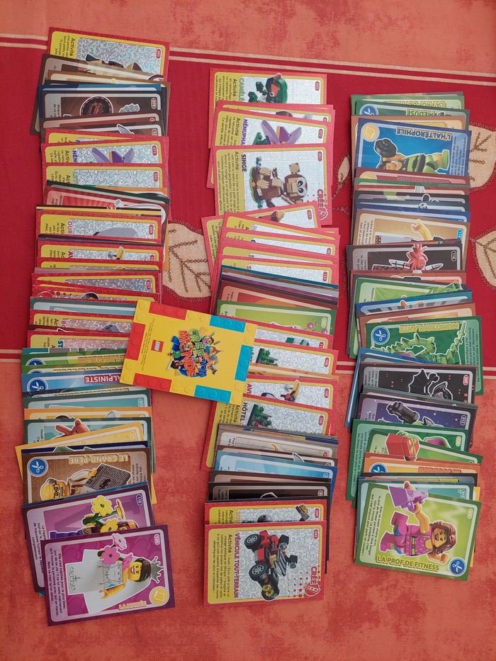 144 cartes lego