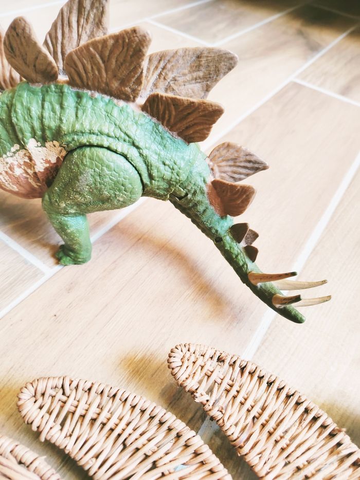 🦖 Dinosaure Camp Cretaceous Stegosaurus /Stegosaure Jurassic World/Jurassic park marque Mattel - photo numéro 3