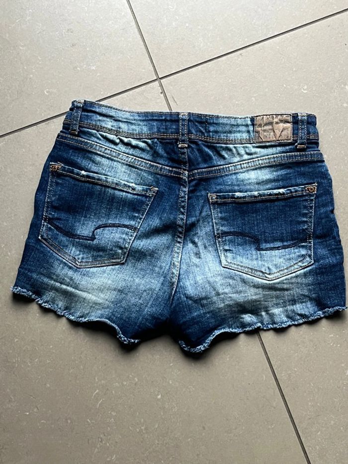 Short en jean court bershka XS - photo numéro 3