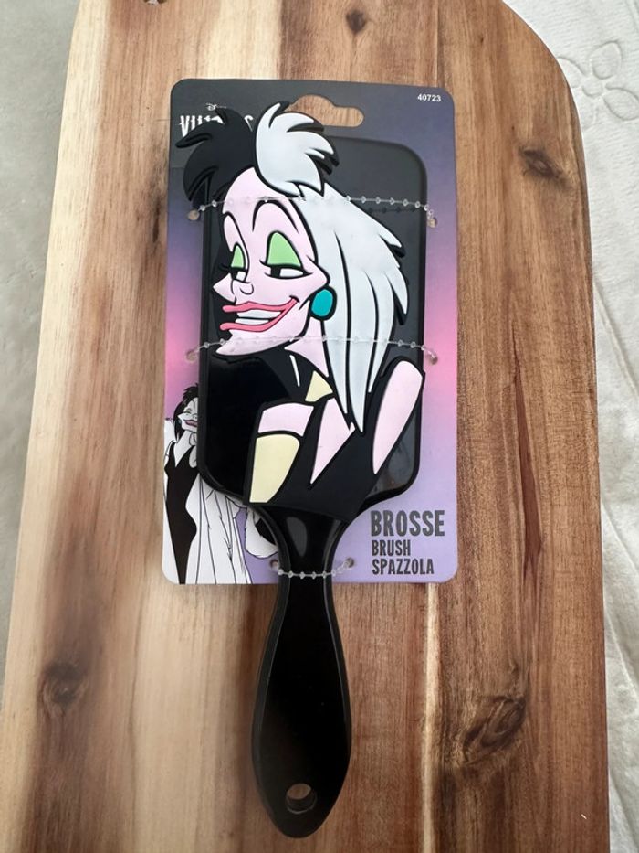 Brosse à cheveux vilains Cruella Disney neuve