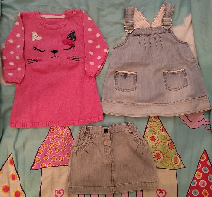 Lot de 1 robe, 1 salopette et 1 jupe