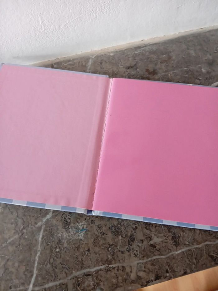 Livre "Une petite sœur ça sert à quoi?" Fleurus - photo numéro 3