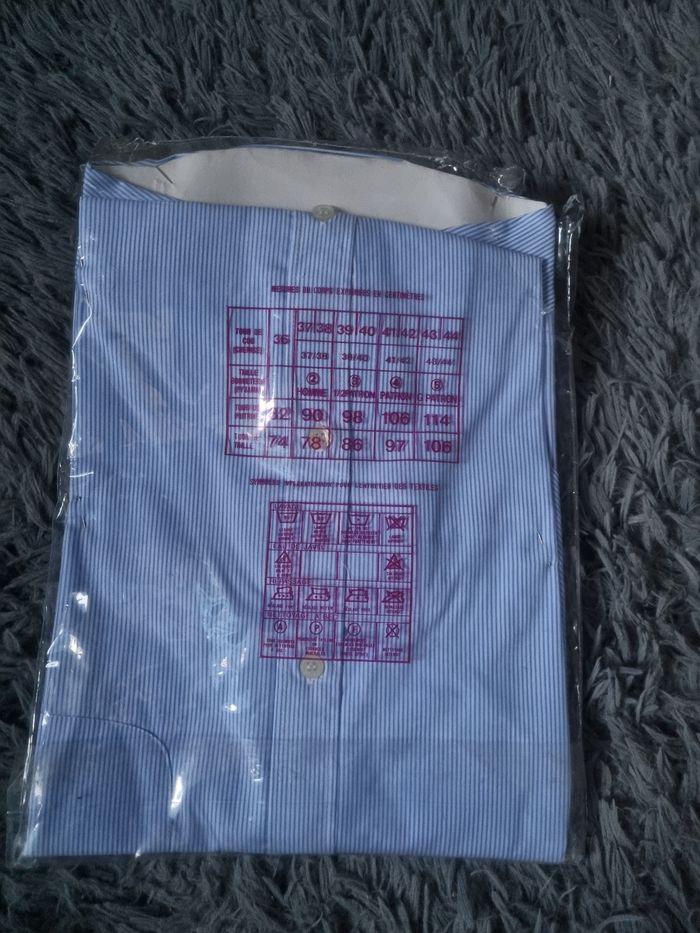 Chemise à rayures taille 39-40 - photo numéro 4