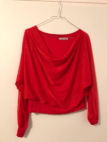 Haut rouge