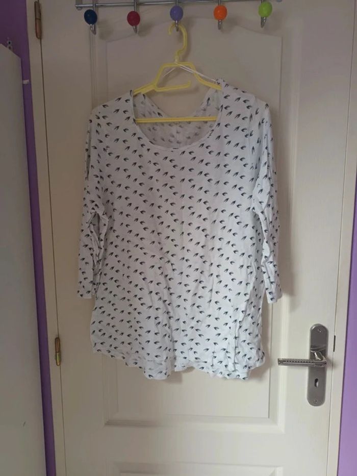 T-shirt blanc avec motif oiseau