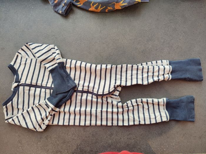 Lot 2 pyjamas - photo numéro 2