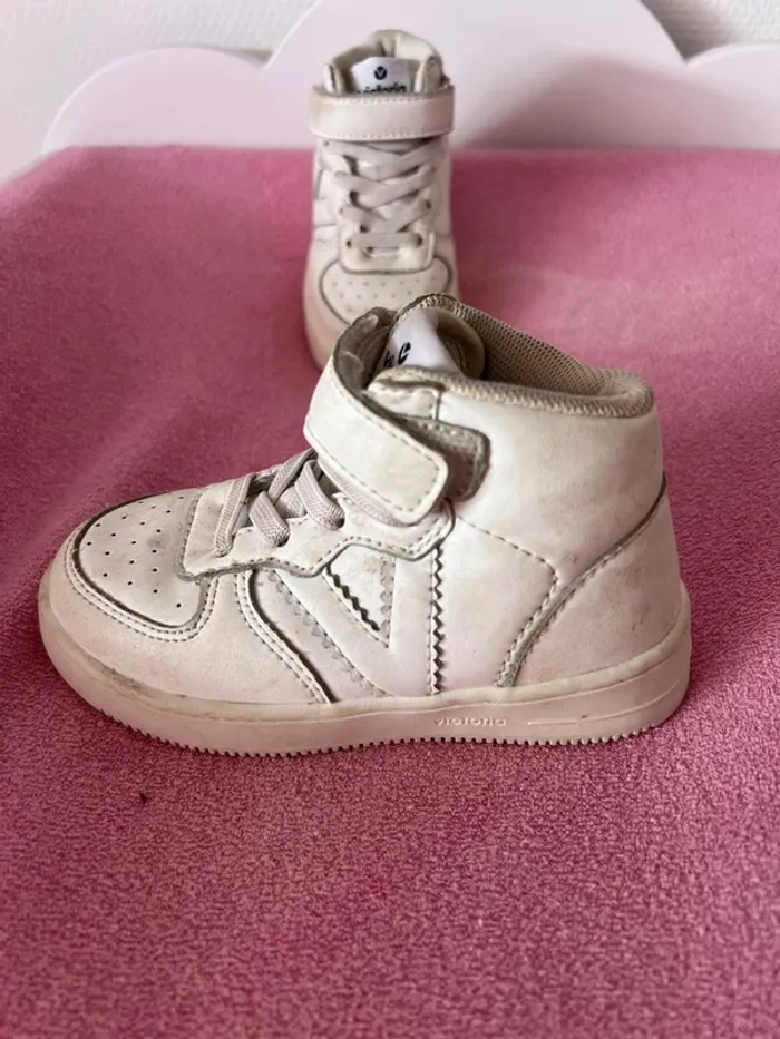 Baskets blanches Victoria taille 24 - photo numéro 4
