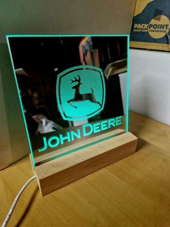 Lampe led John Deere