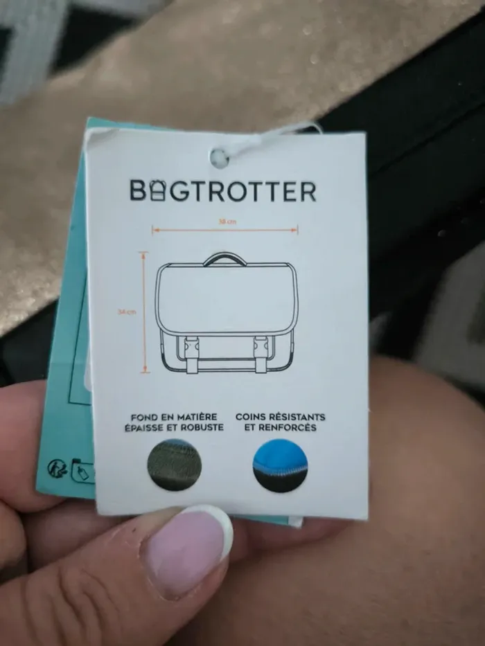 Cartable scolaire Bagtrotter doré pailleté et noir - Neuf avec étiquette - photo numéro 7