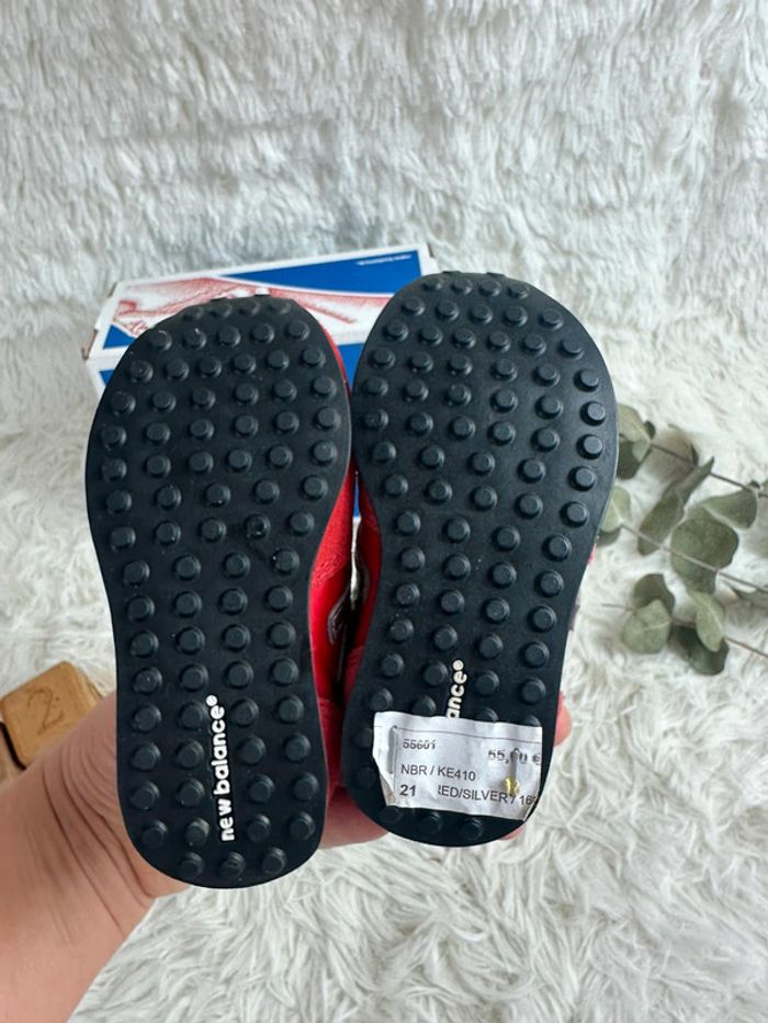 Paire de basket New Balance taille 21 - photo numéro 4