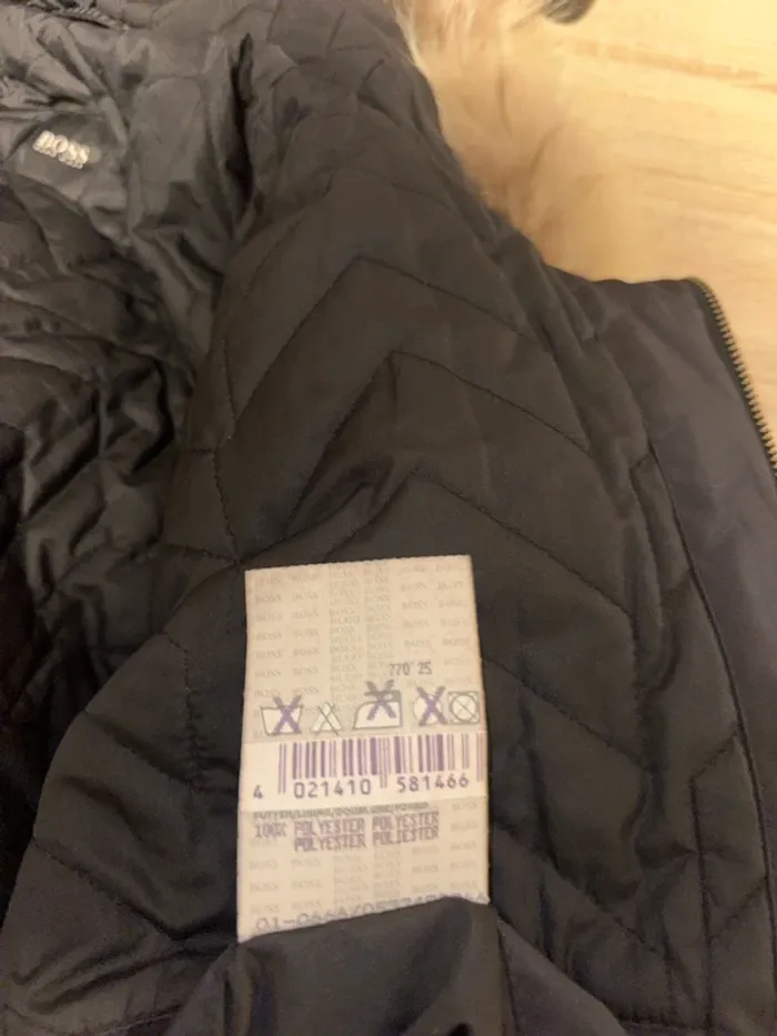 Doudoune Hugo Boss taille L/XL - photo numéro 9