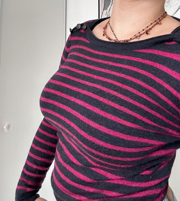 Pull marinière bleu et rouge foncé – Burton of London – Taille S Élégant | Intemporel - photo numéro 2
