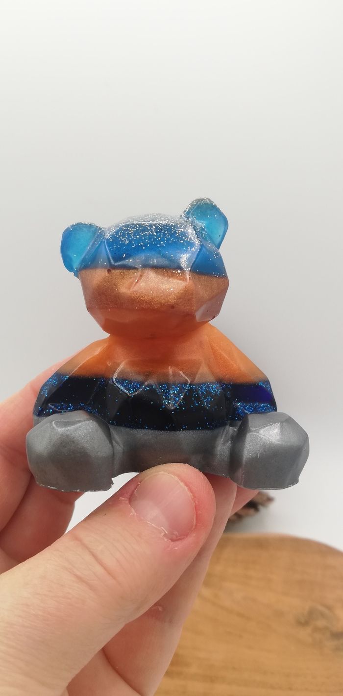 Ourson assis en résine - photo numéro 4