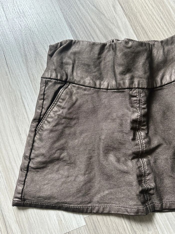 Jupe courte simili - photo numéro 2