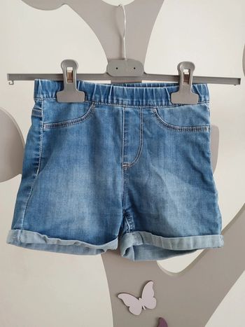 Short en jean bleu H&M taille 8 ans