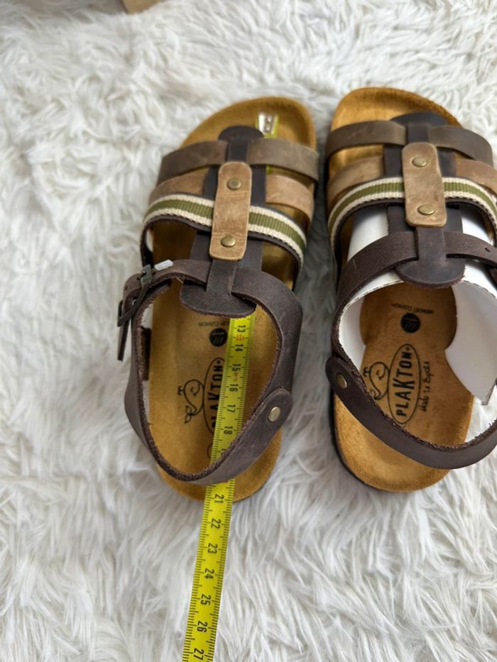Paire de sandales Plakton taille 33 - photo numéro 5
