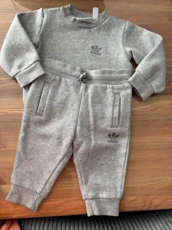 Ensemble adidas