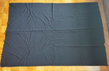 Tissu noir crépon 