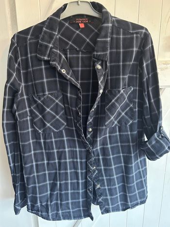 Chemise ou surchemise  cache cache