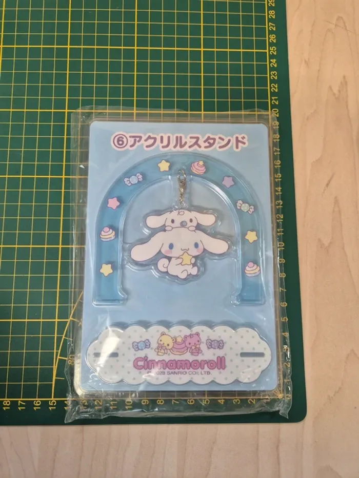 Figurine acrylique Sanrio Cinnamoroll - photo numéro 5
