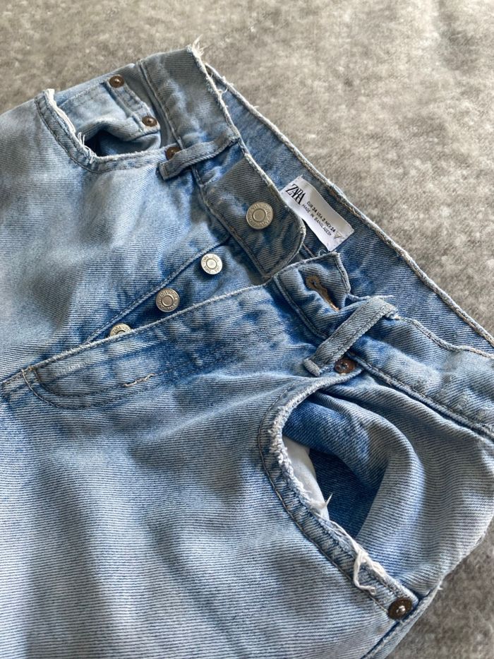 Jean Zara taille 34 – Coupe droite, effet délavé - photo numéro 2