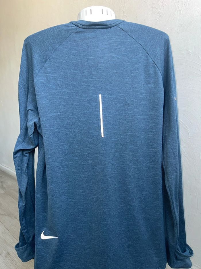 Haut Nike running - photo numéro 13