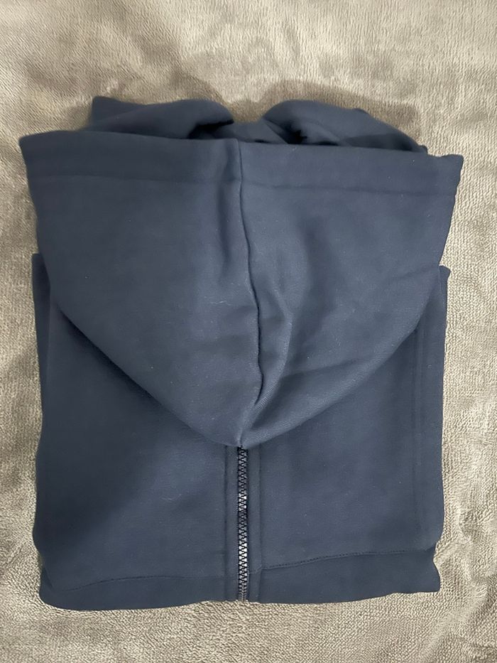 Gilet Lacoste neuf - photo numéro 2