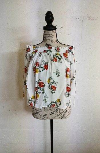 🌼 Blouse épaules dénudées Jennyfer – Taille S – Très bon état