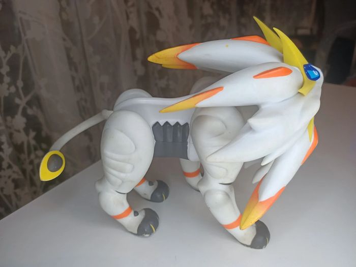 Grosse Figurine Pokémon solgaleo - photo numéro 3