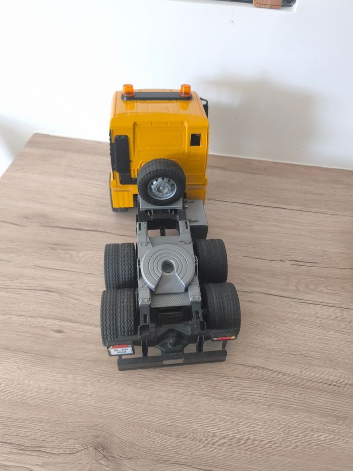 Camion plateau bruder - photo numéro 9