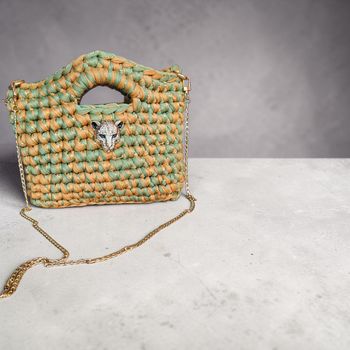  Sac à main au crochet – Élégance artisanale 