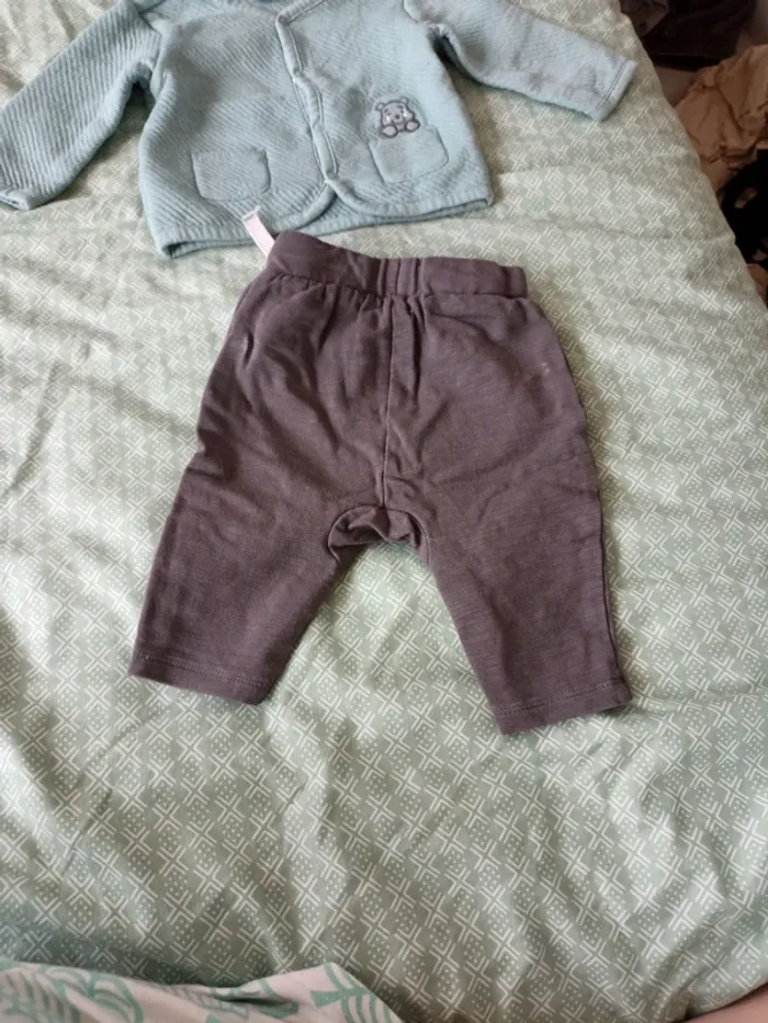 Ensemble Winnie l'ourson 1 mois - photo numéro 5