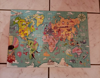 1 puzzle XXL la carte du monde