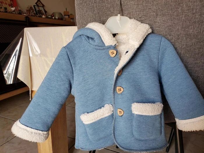 Veste à capuche 6 mois C&A - photo numéro 2