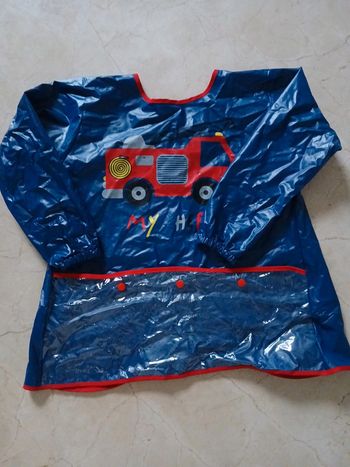 Tablier de peibture en plastique avec poches taille 6 ans 🌺
