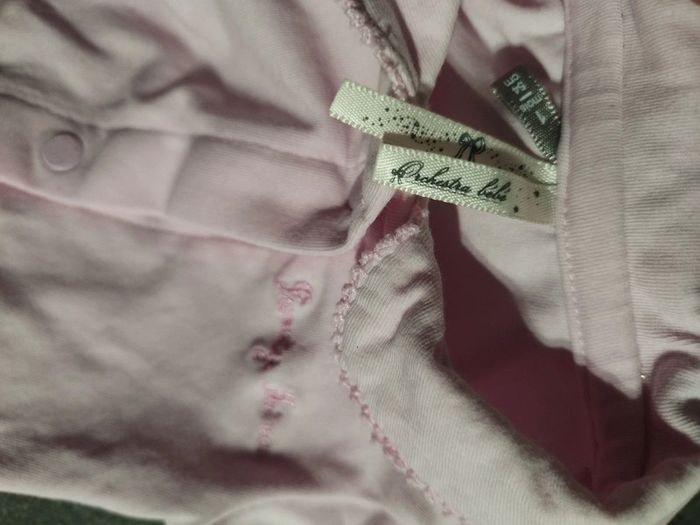 Ensemble rose 1 mois - photo numéro 3